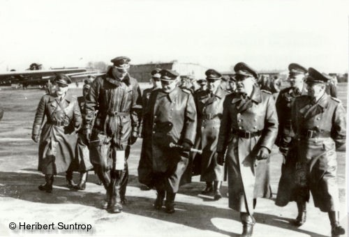 Generalfeldmarschall Hermann Gring mit Milch, Kessselring und Richthofen auf dem Butzweilerhof