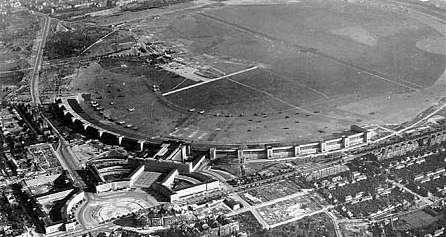 Luftbild des Flughafen Berlin-Tempelhof